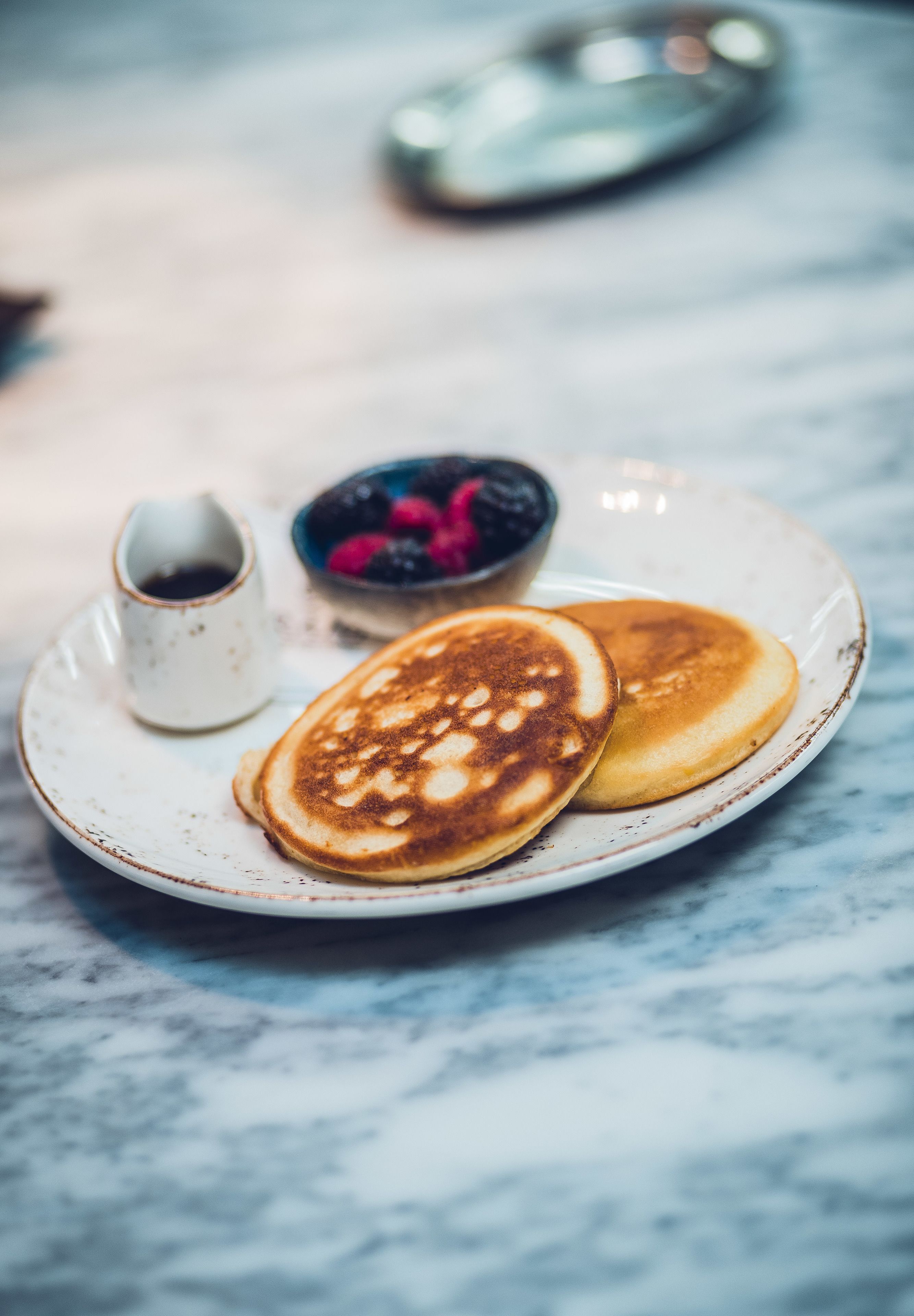 每日供應全套早餐 (每人 GBP30)