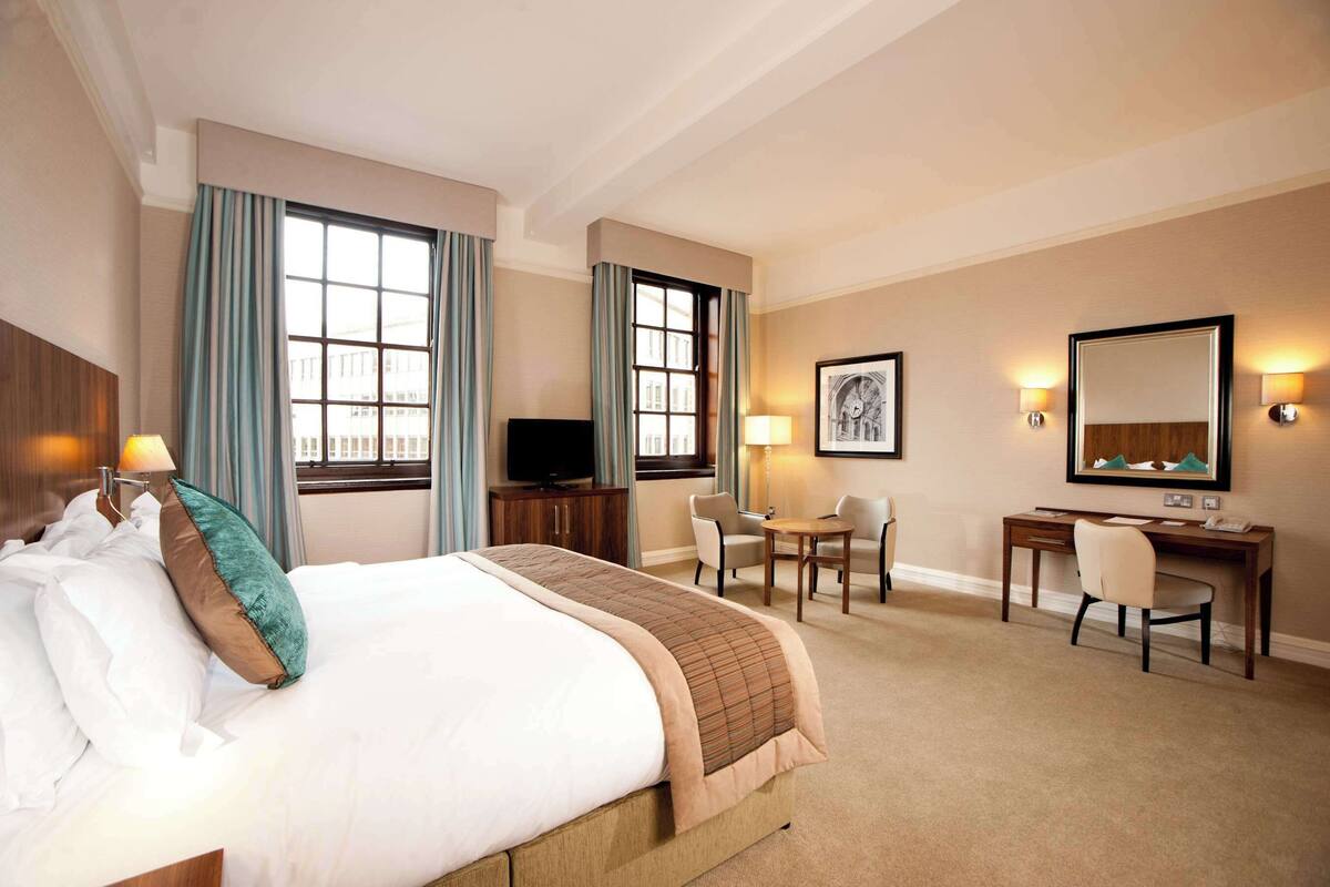 classic double room | egyptian cotton sheets, premium bedding, in-room safe