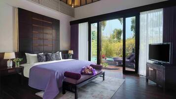 Suite Private Pool Villa | 2 bedrooms, premium bedding, minibar, desk