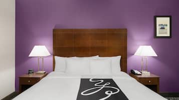 Habitación, 1 cama de matrimonio grande, no fumadores | Ropa de cama de alta calidad y colchones con acolchado adicional