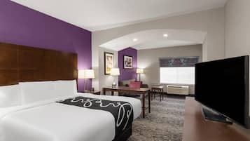 Deluxe Room, 1 King Bed, Non Smoking | Premium bedding, pillowtop beds, desk, iron/ironing board