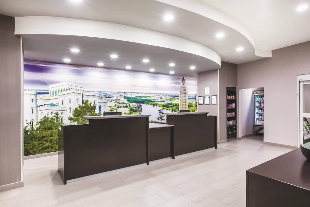 La Quinta Inn & Suites by Wyndham Baton Rouge Denham Springs
