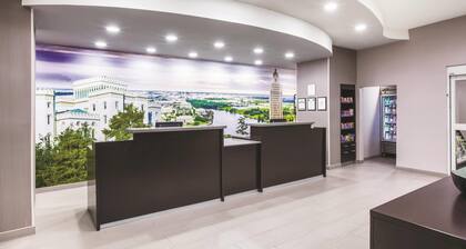 La Quinta Inn & Suites by Wyndham Baton Rouge Denham Springs