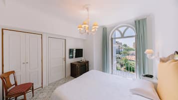 Camera Basic con letto matrimoniale o 2 letti singoli | 1 Schlafzimmer, Zimmersafe, Verdunkelungsvorhänge, kostenloses WLAN