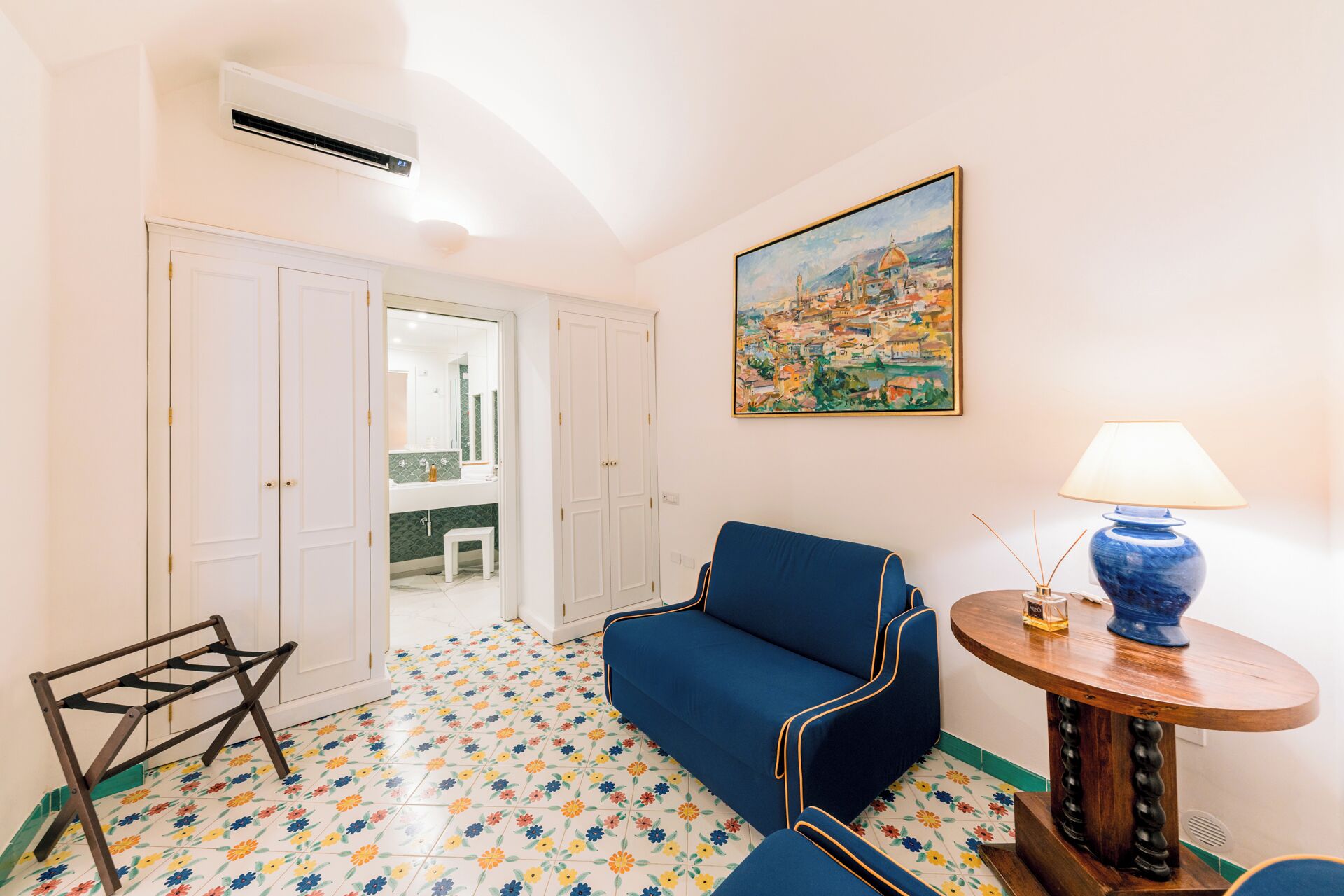 superior double or twin room | 1 bedroom, in-room safe, blackout curtains, free wifi