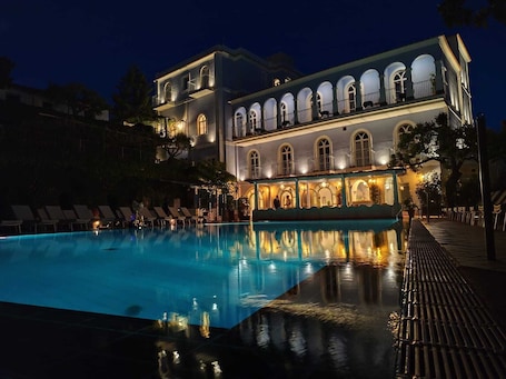 Front of property. Hotel Giordano