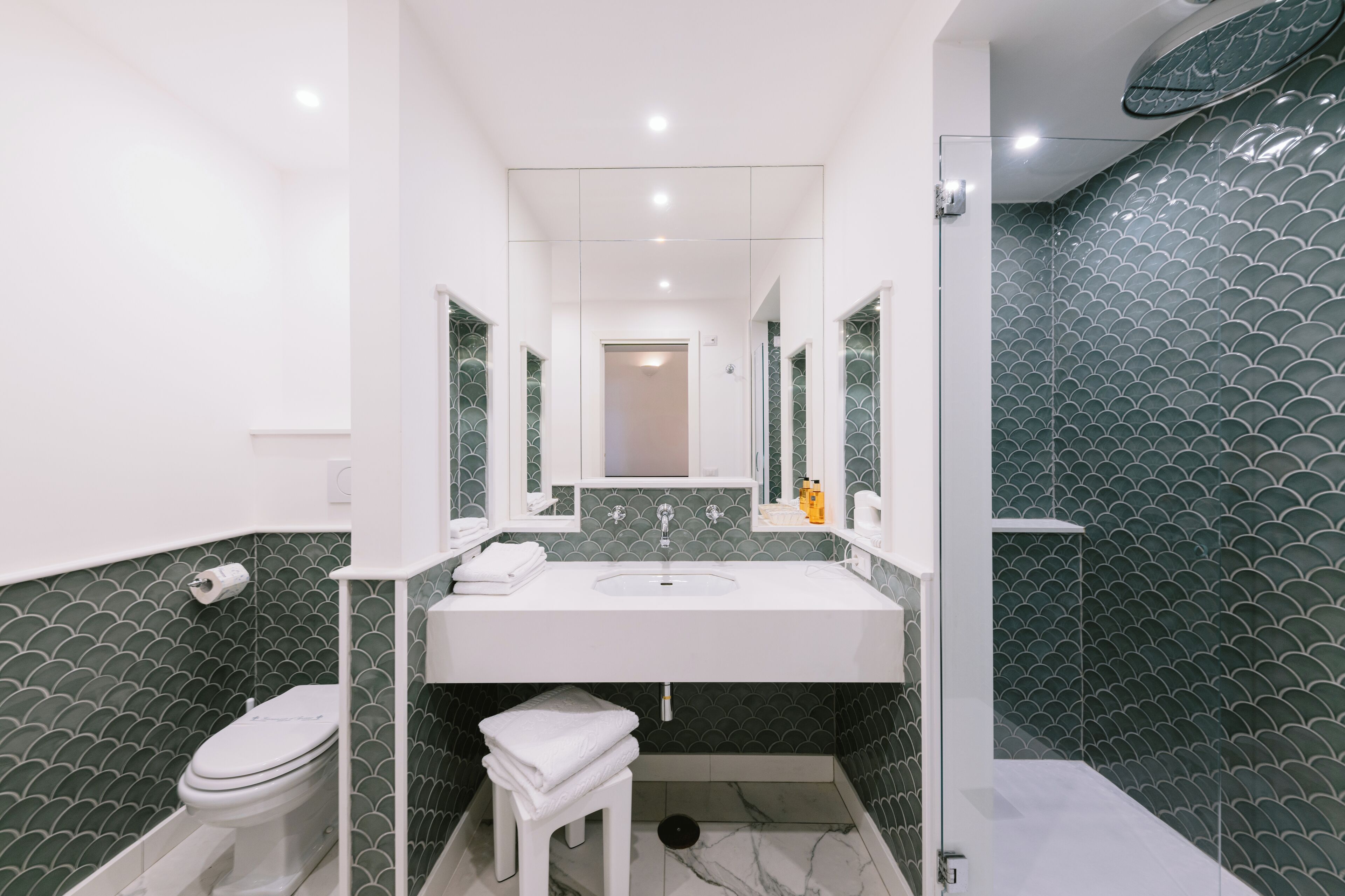 superior double or twin room | bathroom | eco-friendly toiletries, hair dryer, slippers, bidet