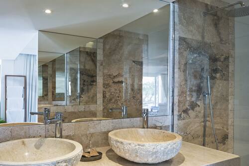 Camera Superior | Bagno | Doccia, set di cortesia gratuito, asciugacapelli, bidet