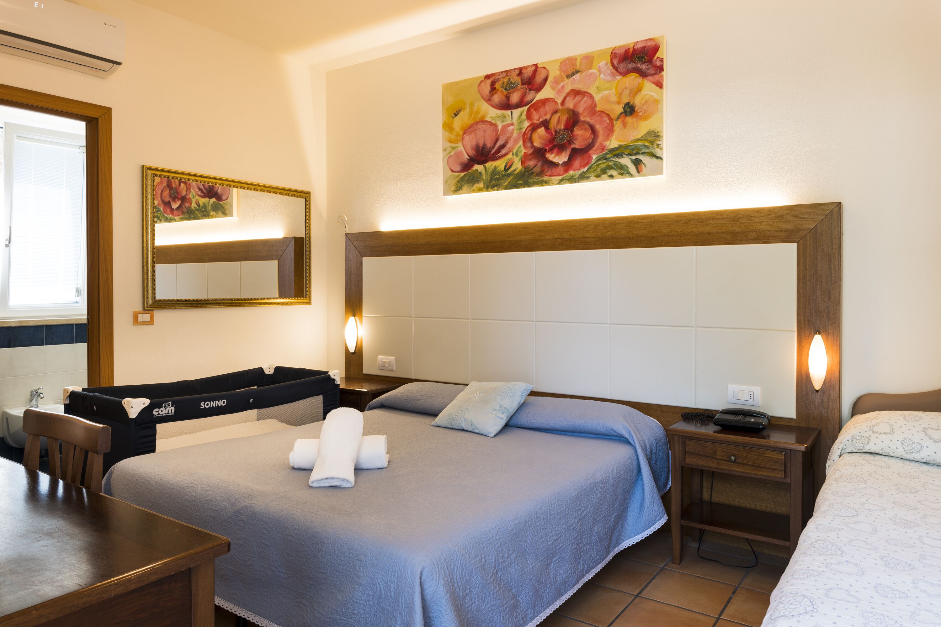 classic room | 1 bedroom, in-room safe, individually furnished, desk