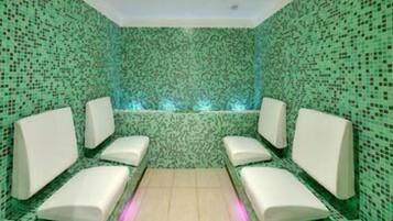 Un sauna, baño turco