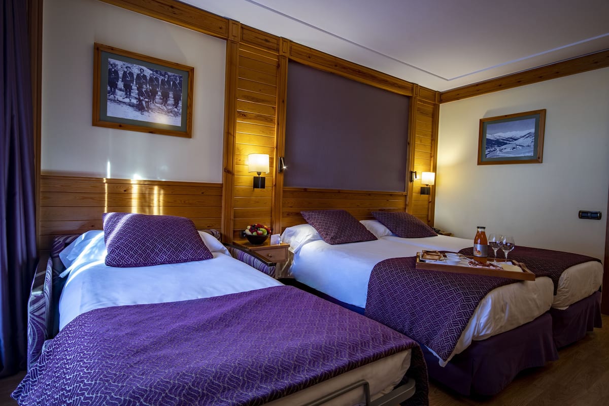 In-room safe, desk, blackout drapes, soundproofing