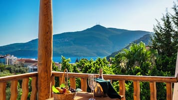 Master Deluxe Sea View Double | Terrace/patio