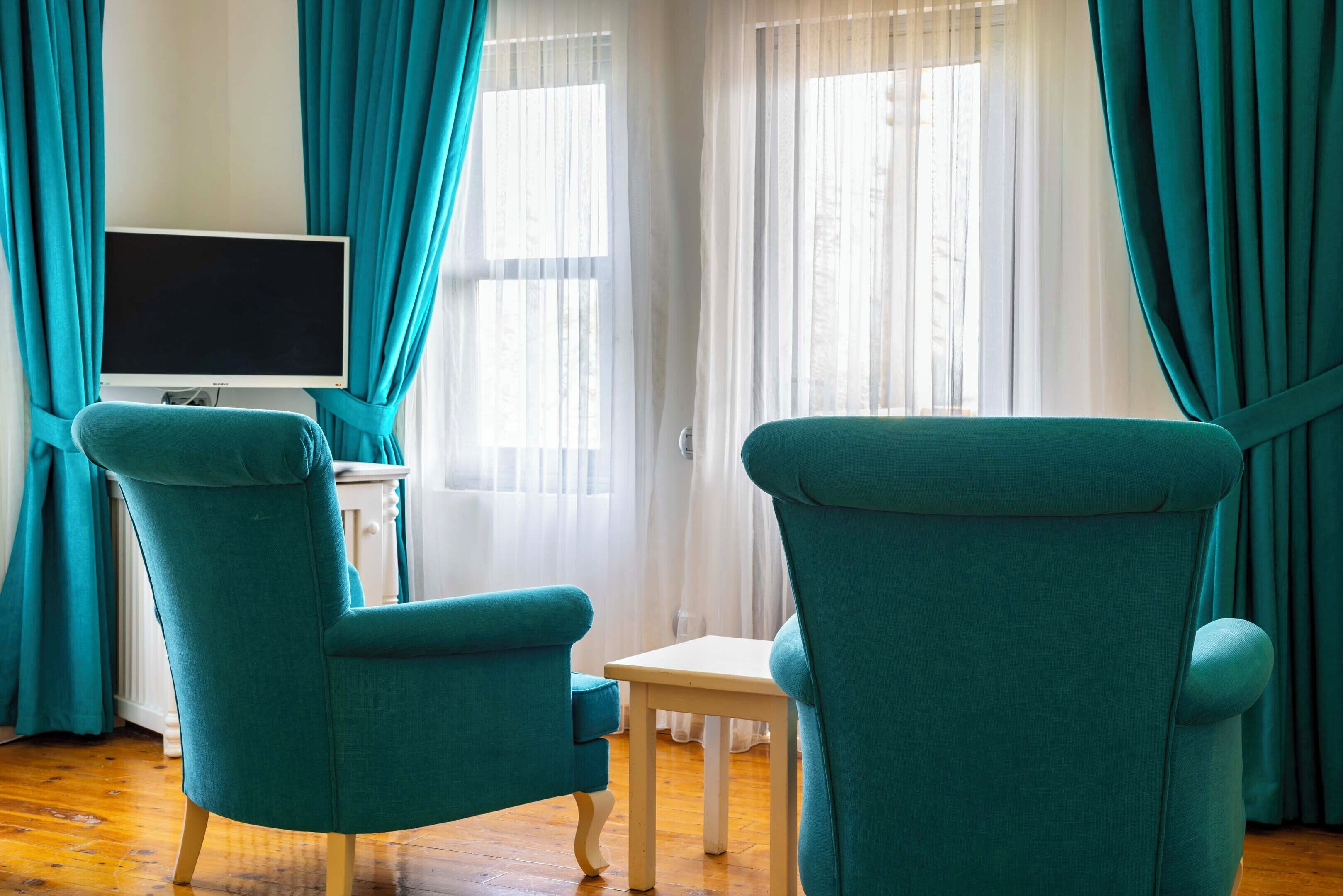 deluxe twin room | 1 bedroom, minibar, free wifi, bed sheets