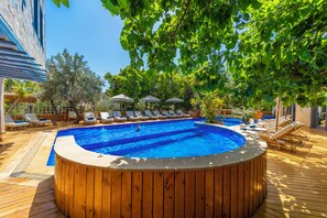 Double / Twin Room Pool View