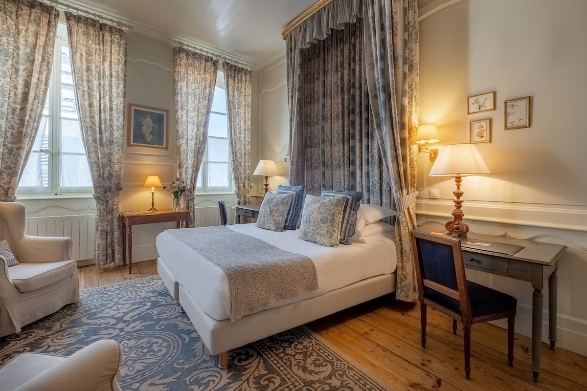 superior double room | 1 bedroom, premium bedding, in-room safe, individually decorated