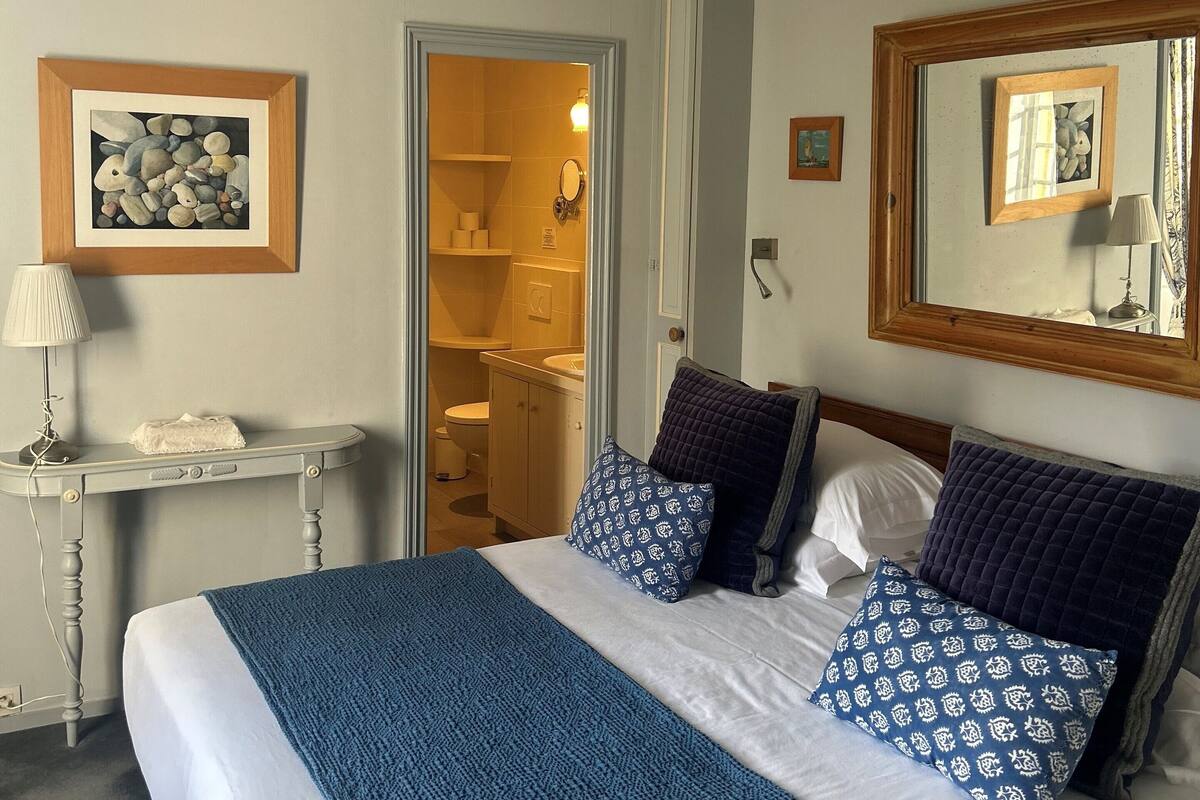 Chambre familiale (Max 3 personnes) | Literie de qualité supérieure, coffres-forts dans les chambres, bureau