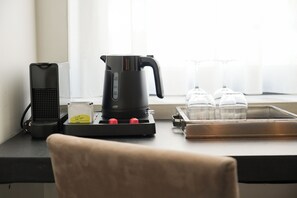Coffee and/or coffee maker - Les Nuits Hotel (Antwerp)