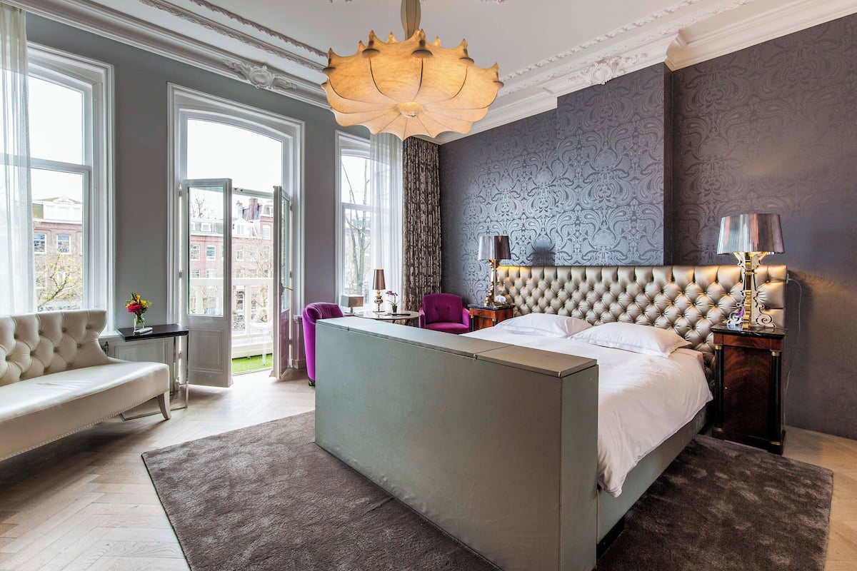 Honeymoon suite, 1 kingsize bed | Lakens van Egyptisch katoen, luxe beddengoed, donzen dekbedden