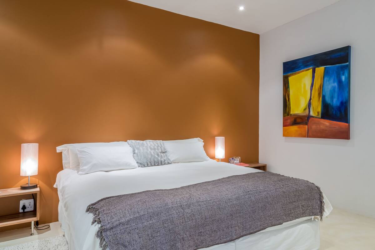Room, Mountain View (Medium) | Premium bedding, WiFi (free)