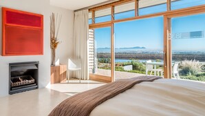 Unclassified image, 5 of 65, button - Colourful Manor Luxury Lodge (Cape Town)