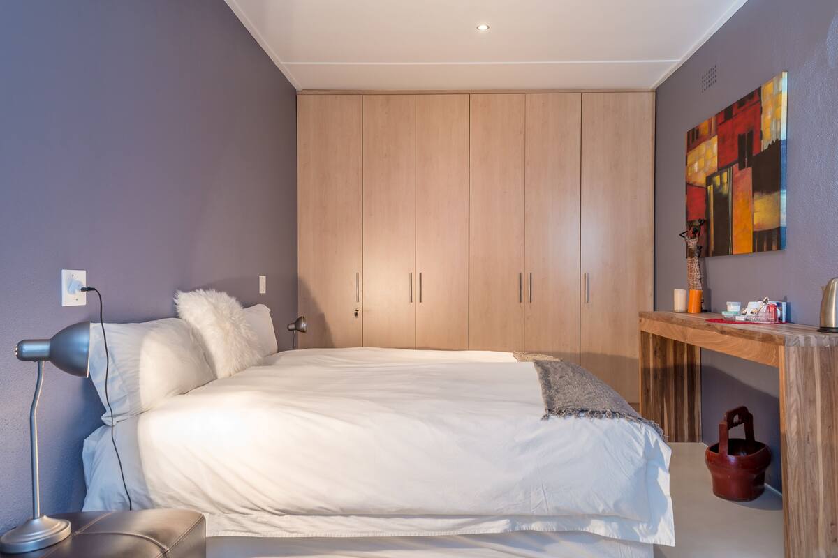 Standard Room, Garden View | Premium bedding, WiFi (free)