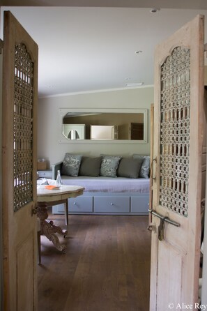 Minibar, in-room safe, desk, soundproofing