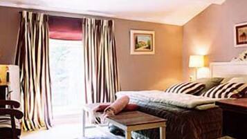 Minibar, in-room safe, desk, soundproofing