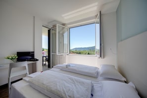 Apartment, 1 Bedroom, Lake View