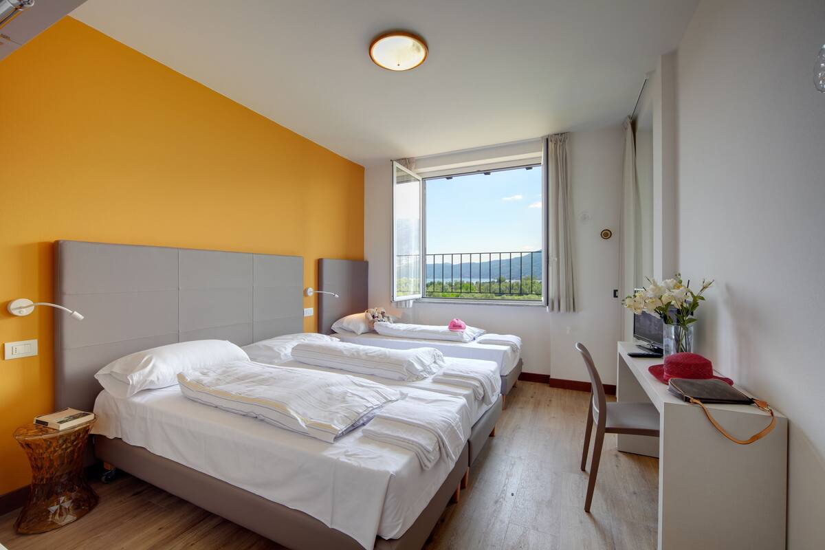 Apartment, 1 Bedroom, Lake View