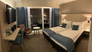 Superior Double Room, Balcony, River View