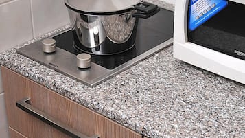 Apartment, Kitchen (5 Adults) | Private kitchenette | Fridge, coffee/tea maker