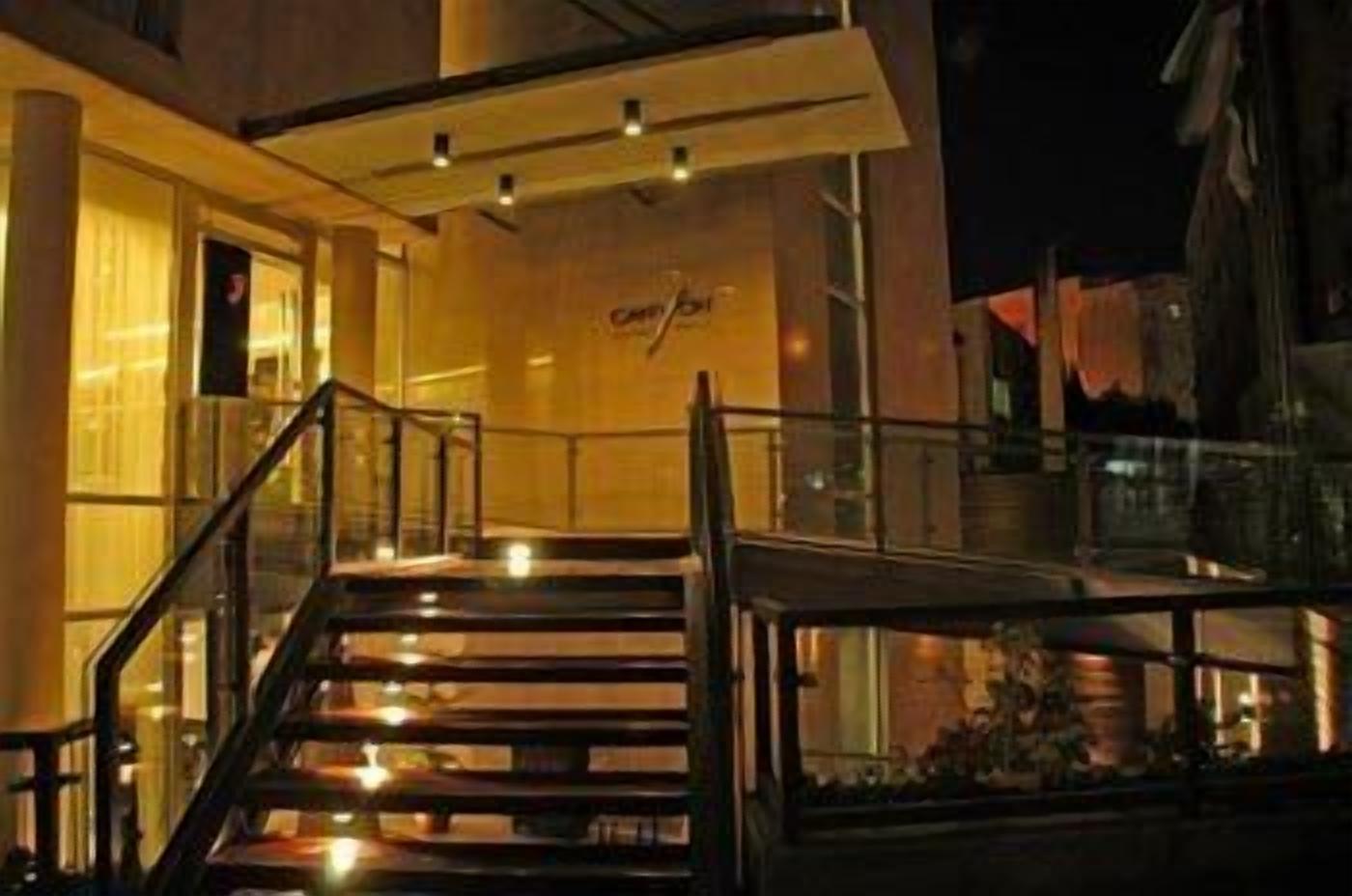 Fasade – kveld/natt