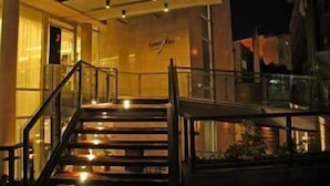 Front of property - evening/night - Canyon Boutique Hotel (Amman)