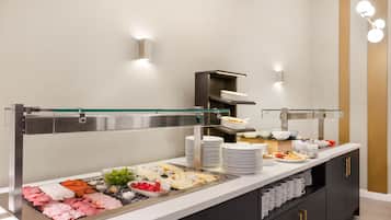 Desayuno buffet (HUF 4400 por persona)