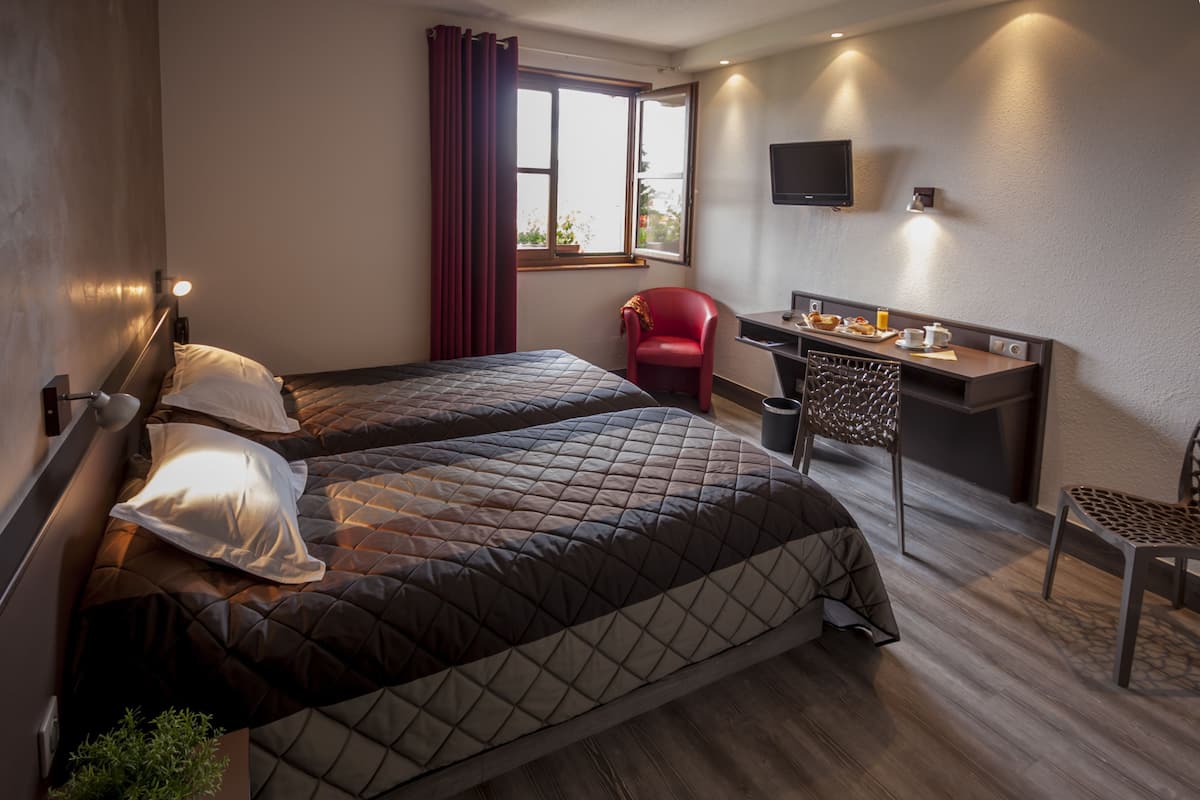 1 slaapkamer, pillowtop-bedden, een kluis op de kamer, een bureau