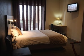 Deluxe Room, Accessible