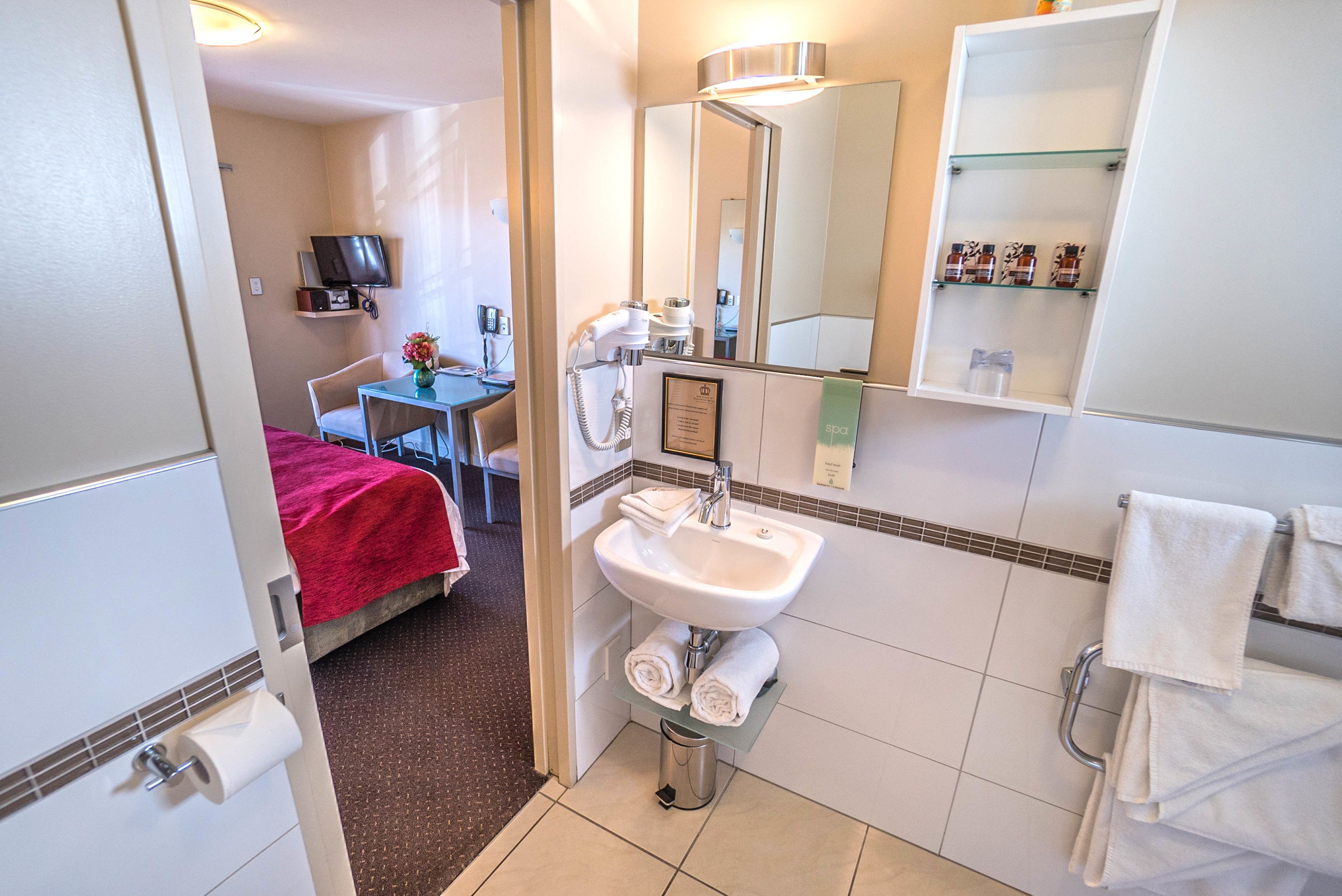 Photo - Kings Of Riccarton Motel- Close to Railway Station and Airport with Shuttle service