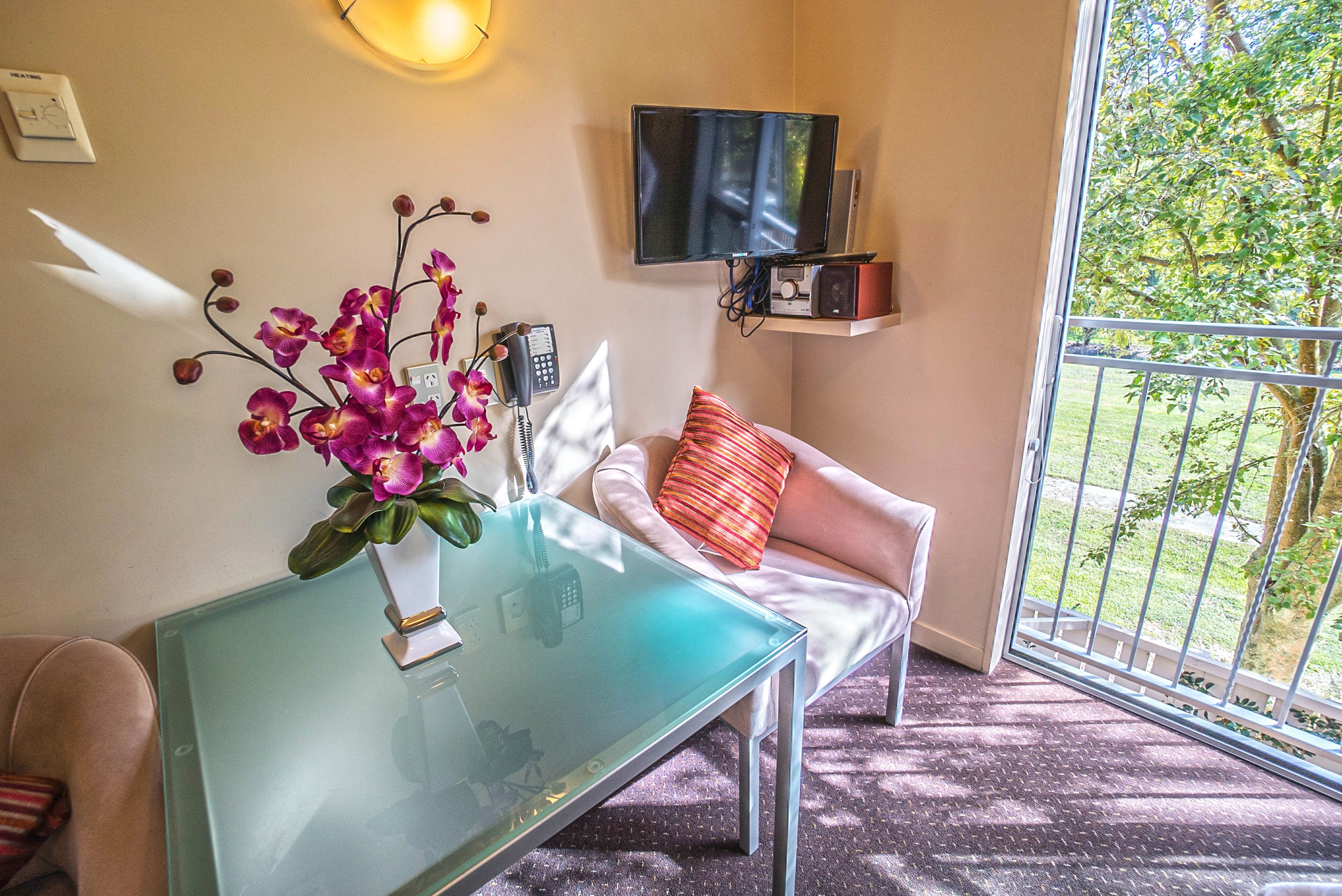 Photo - Kings Of Riccarton Motel- Close to Railway Station and Airport with Shuttle service