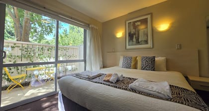 162 Kings of Riccarton Motel