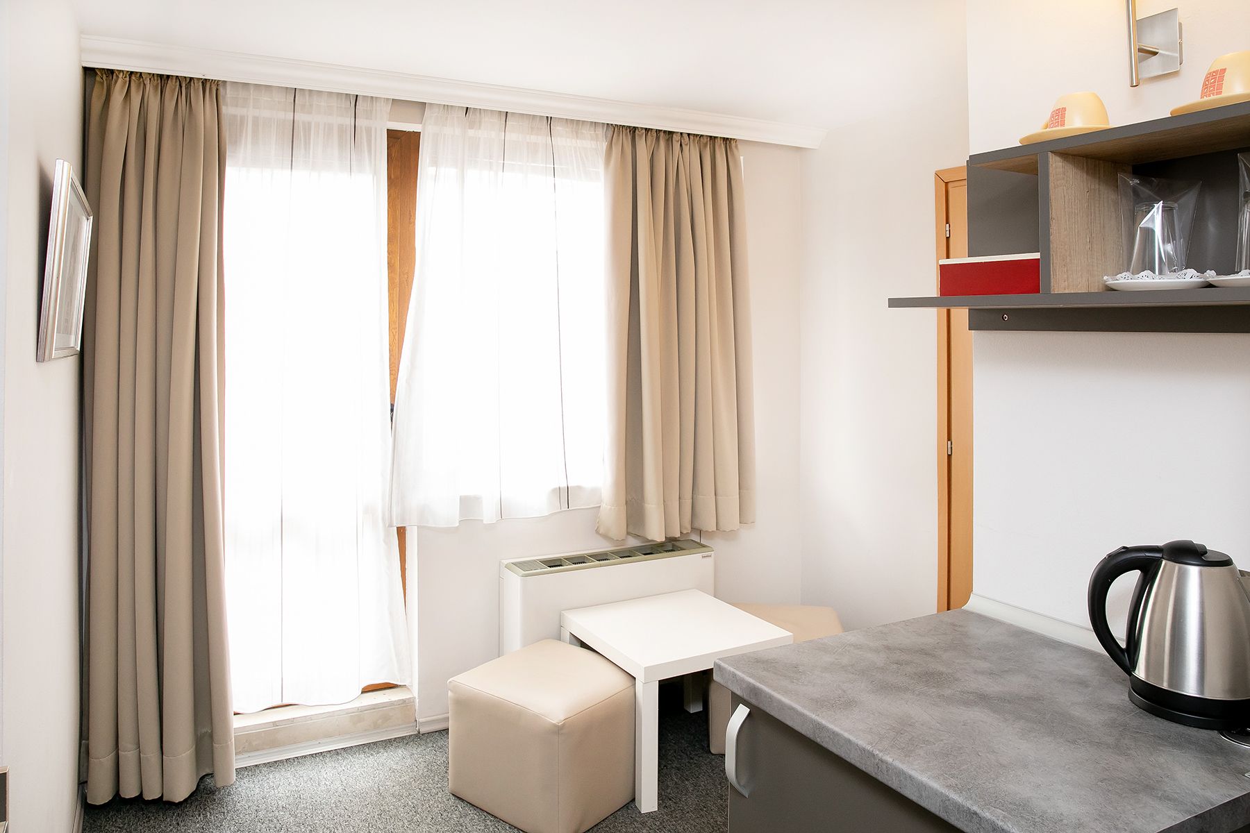 deluxe twin room (10% off in the restaurant) | coffee and/or coffee maker