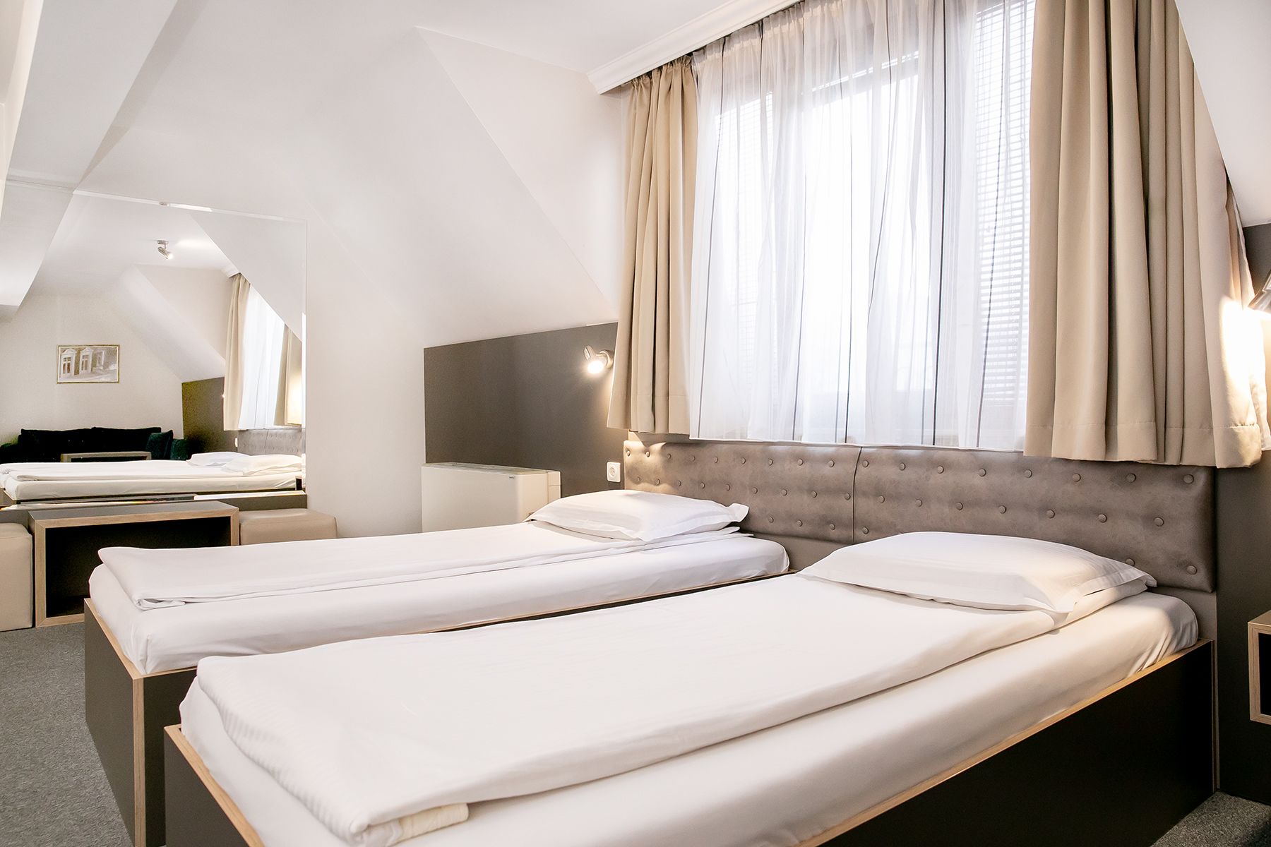 standard twin room (10% off in the restaurant) | minibar, desk, iron/ironing board, rollaway beds