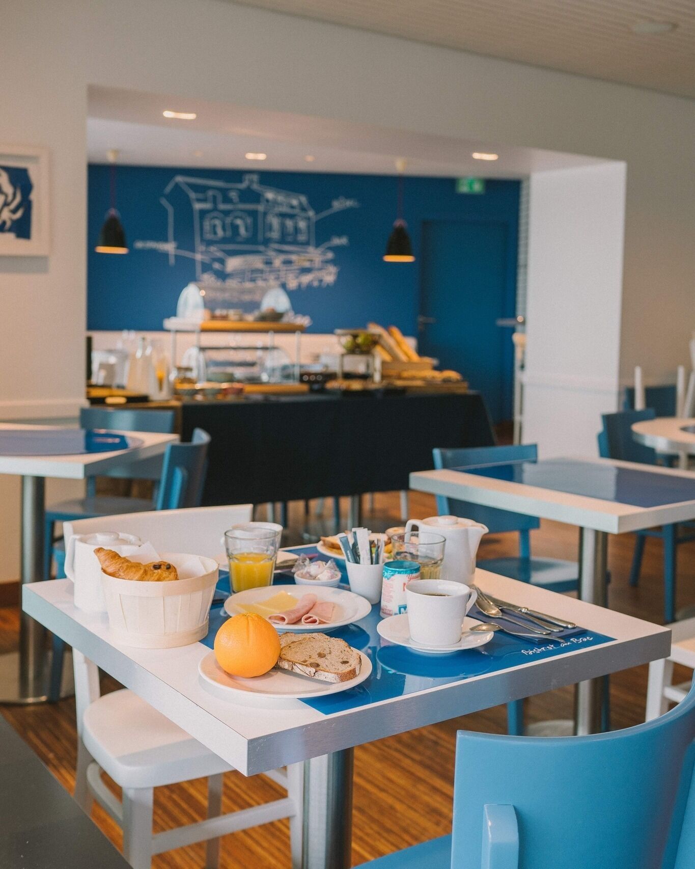 daily buffet breakfast (eur 15 per person)