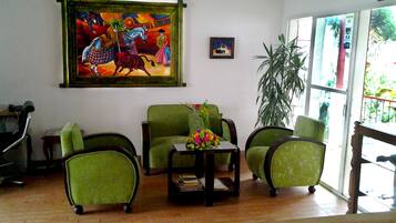 ๋ก๋น ์ข์ ๊ณต๊ฐ