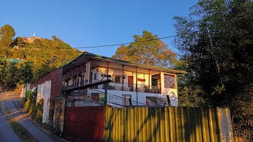 Façade de lâhĂ©bergement