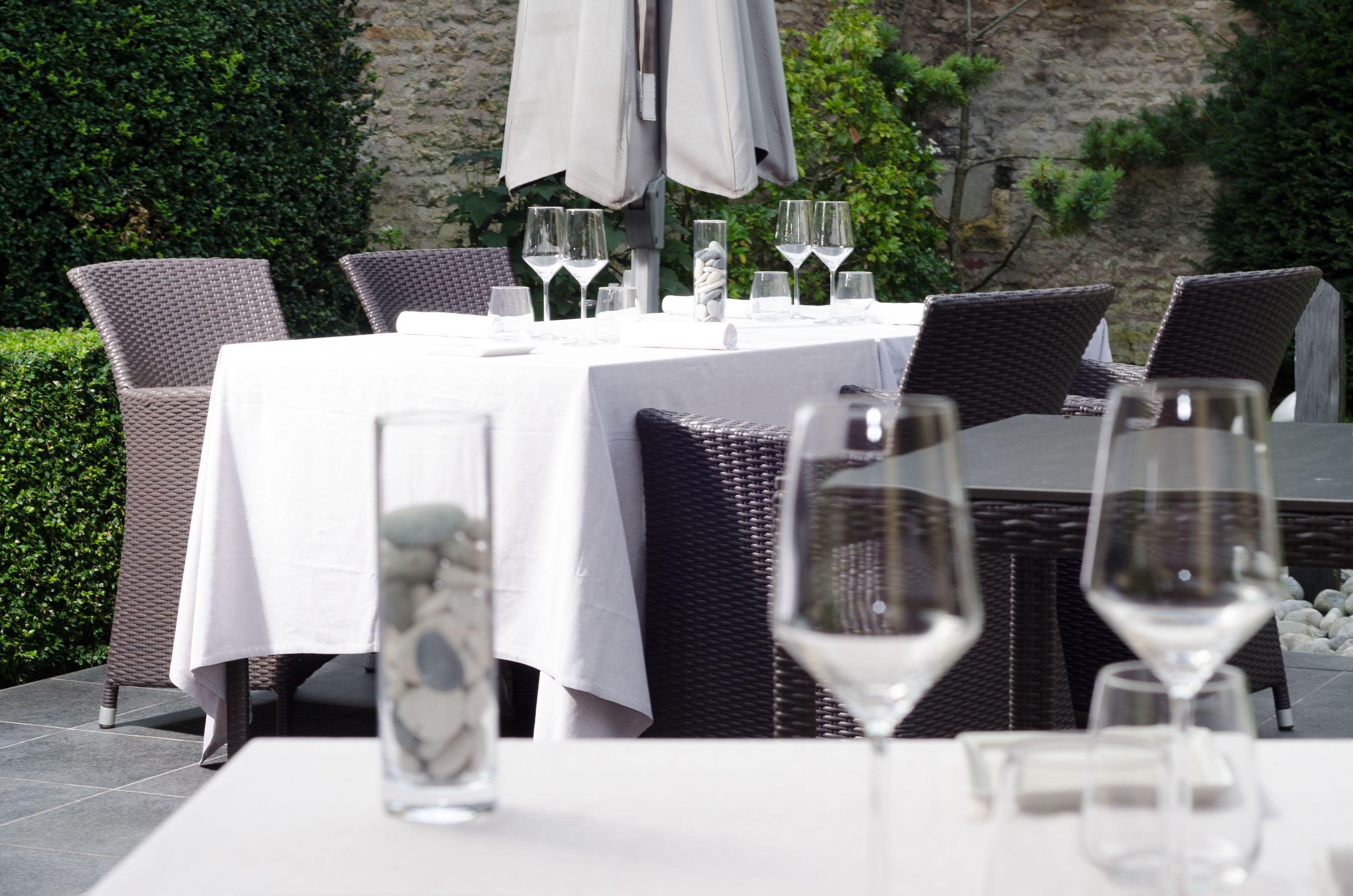 breakfast, lunch, dinner served; french cuisine