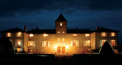 Le Chateau De Besseuil