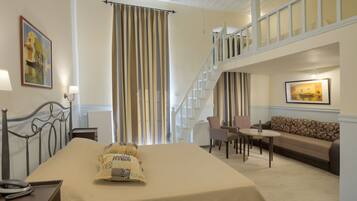 Family Room | 2 bedrooms, Egyptian cotton sheets, individually decorated, desk