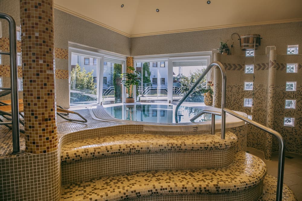 Aqua Therm Hotel