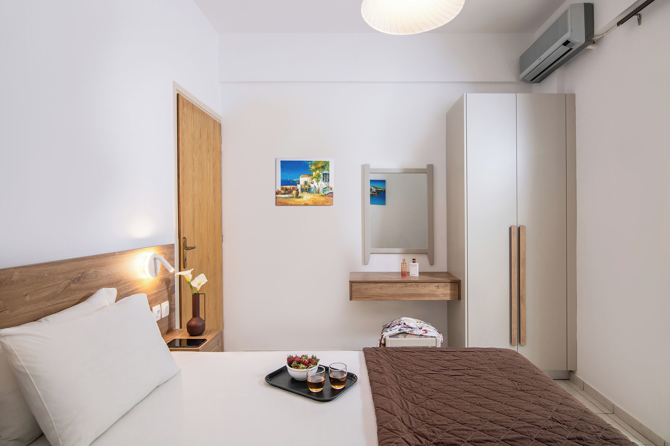 in-room safe, blackout curtains, soundproofing, iron/ironing board