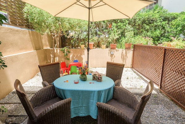 Apartment, 2 Bedrooms, Garden View | Balcony